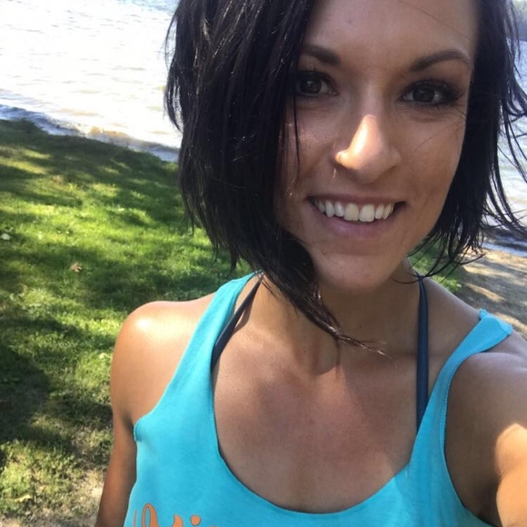 Meet your Posher, Katherine - Picture 1 of 1